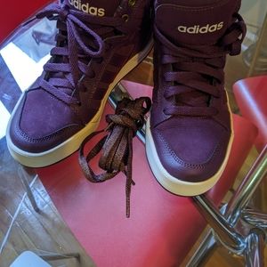 Adidas sneakers for women size 6 1/2